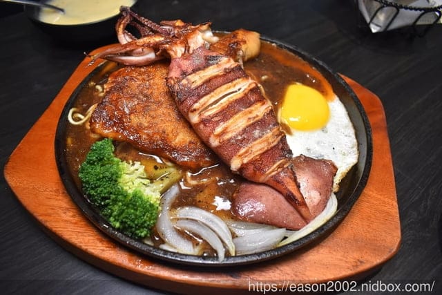 土城牛排 | 牛轉乾坤牛排-土城店，享受平價大口吃肉的快感，飲料、湯品、麵包、冰淇淋 無限量供應