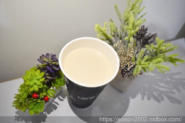 《上飲號YIN HAO》 為生活上個引號 | 健康特色手搖飲，天然手作凍飲、無香料、無香精，食材嚴選、真材實料。台北外送飲料推薦