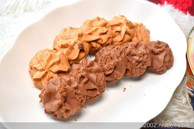 台中名產 豐原伴手禮 | 鴻鼎菓子 台灣黑熊曲奇餅 戀戀巧莓 情人節限定100%黑巧克力曲奇餅、莓果派對曲奇餅