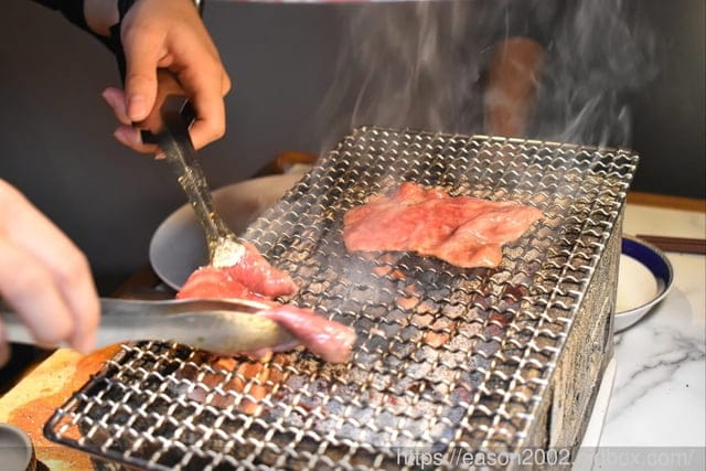 台中北區美食 | Eartha燒肉餐酒館 夢幻珠寶盒 異國風味餐點 三層豪華海神殿