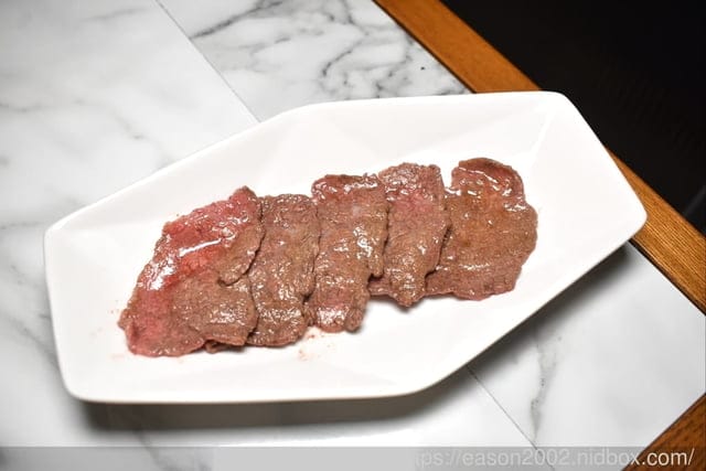 台中北區美食 | Eartha燒肉餐酒館 夢幻珠寶盒 異國風味餐點 三層豪華海神殿