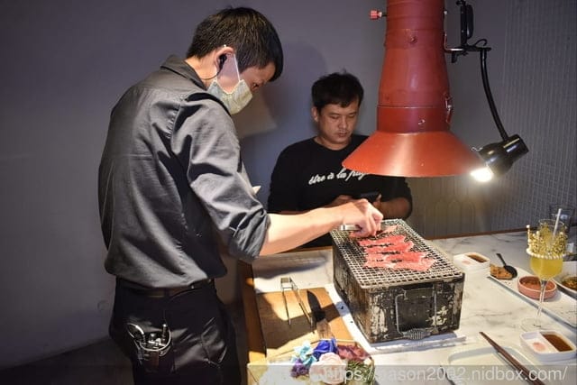 台中北區美食 | Eartha燒肉餐酒館 夢幻珠寶盒 異國風味餐點 三層豪華海神殿