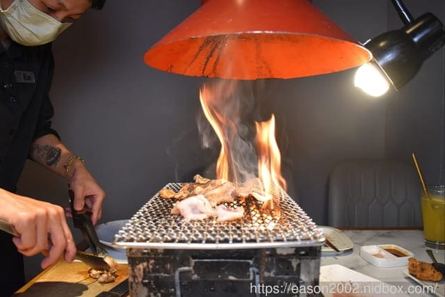 台中北區美食 | Eartha燒肉餐酒館 夢幻珠寶盒 異國風味餐點 三層豪華海神殿