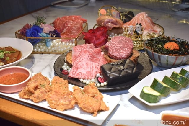 台中北區美食 | Eartha燒肉餐酒館 夢幻珠寶盒 異國風味餐點 三層豪華海神殿