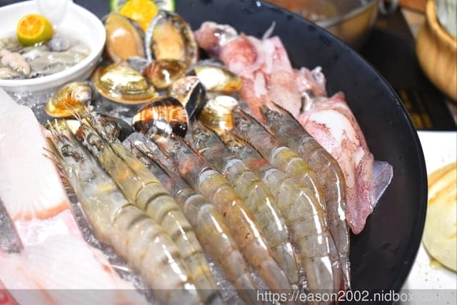 宜蘭冬山鄉美食推薦 | 大谷目糧倉·鍋物館東北酸白菜 享受精緻鍋物與檜木藝術的藝文餐廳