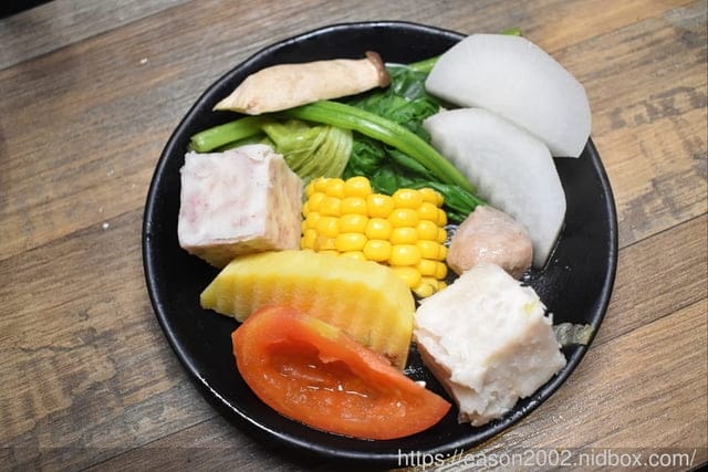宜蘭冬山鄉美食推薦 | 大谷目糧倉·鍋物館東北酸白菜 享受精緻鍋物與檜木藝術的藝文餐廳