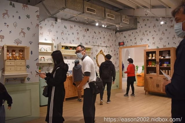 宜蘭冬山景點推薦 | 斑比山丘 Bambi Land 與可愛的小鹿近距離接觸 漫步於鹿群之間
