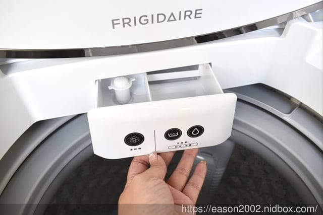 雙變頻窄身洗衣機推薦 | 美國Frigidaire富及第 12KG DD雙變頻好取窄身洗衣機 (美型白) 我的小空間洗衣機 桶風乾防發霉 新制節能 省水又省電