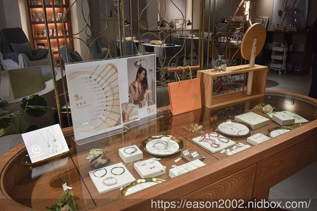 台北平價美甲美睫 | AN中山8美學美甲美睫概念館 手足保養+卸甲 充滿仙氣的美甲美睫空間 萬陽企業大樓8樓