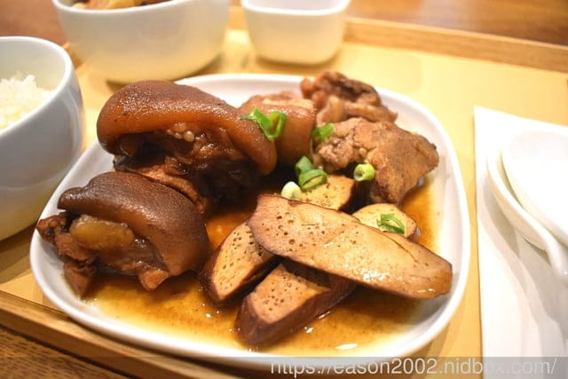 開箱文 | 2023 食尚玩家購物網 ╳ 加油喜事 牛肉麵 & 滷味 新品記者會 陳亞蘭代言 招牌《紅燒半筋半肉》、獨家口味《麻辣青花椒》、經典滷味，獨家老滷風味