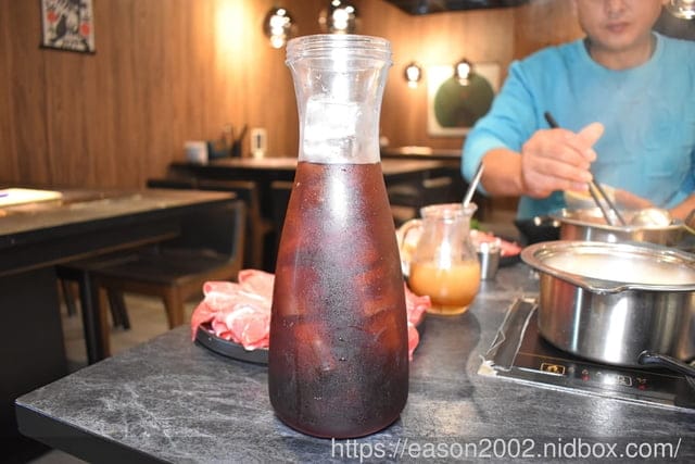 內湖美食 | 龍府小鍋(螺螄粉火鍋） 酸香麻辣個人鍋 三種不同湯頭可以選擇 特色熟食小點