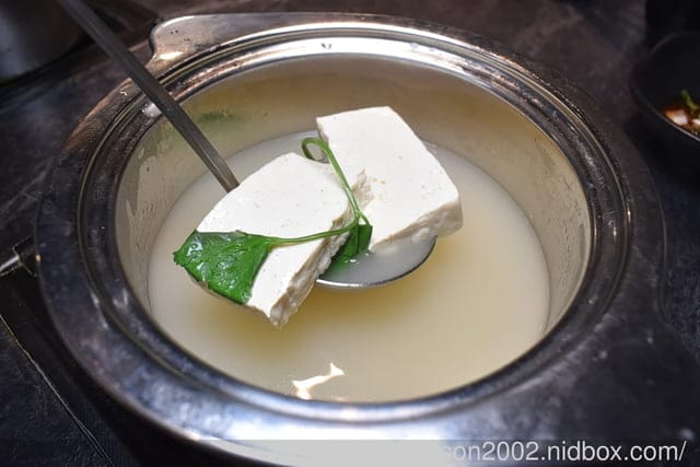 內湖美食 | 龍府小鍋(螺螄粉火鍋） 酸香麻辣個人鍋 三種不同湯頭可以選擇 特色熟食小點