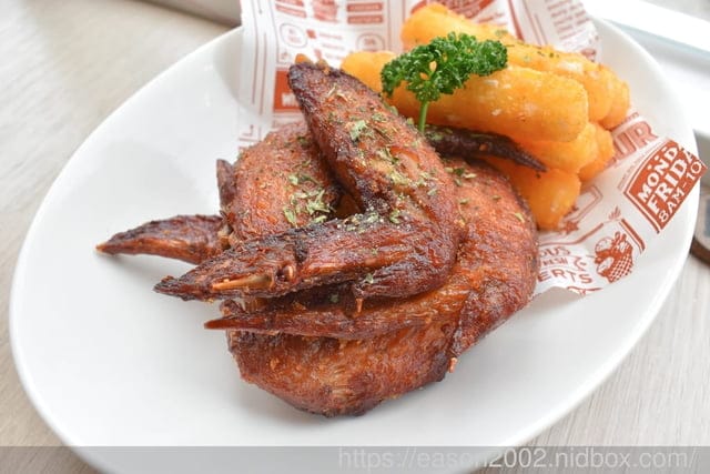 台中大里美食 | 食久茶事 波希米亞風咖啡廳（貨櫃屋） 戶外庭院用餐環境 慶生求婚抓周包場推薦