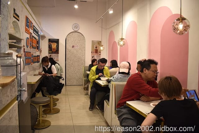 台北公館商圈美食推薦 | 何家甜品鋪-剉冰雪花冰(公館汀州) 天然水果 原始鮮甜 創意冰品 大人、小孩都合適吃的夏季冰品首選