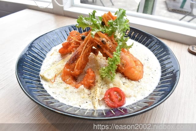 台中大里美食 | 食久茶事 波希米亞風咖啡廳（貨櫃屋） 戶外庭院用餐環境 慶生求婚抓周包場推薦