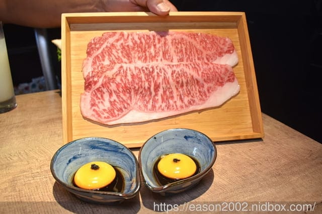 台北美食推薦 | 山上走走 日式無菜單燒肉專門店-台北華山店 頂級和牛燒肉套餐，周到的桌邊服務，享受最奢華的和牛饗宴