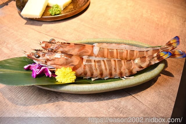 台北美食推薦 | 山上走走 日式無菜單燒肉專門店-台北華山店 頂級和牛燒肉套餐，周到的桌邊服務，享受最奢華的和牛饗宴