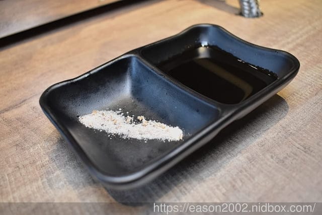 台北美食推薦 | 山上走走 日式無菜單燒肉專門店-台北華山店 頂級和牛燒肉套餐，周到的桌邊服務，享受最奢華的和牛饗宴