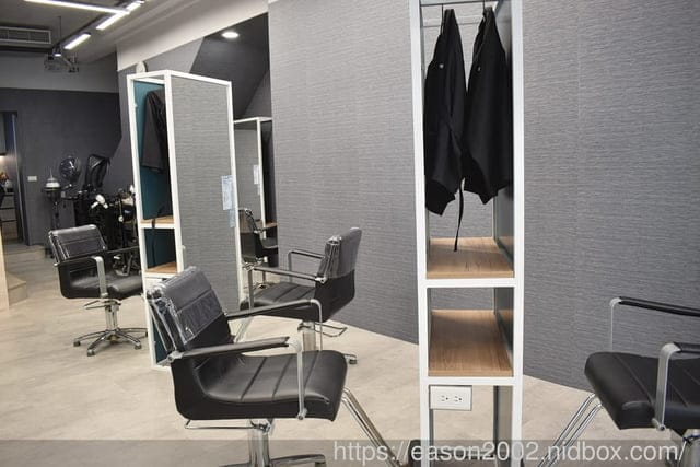 中和染髮推薦 | WOR HAIR 中和店 女生染髮1500起，護髮全品項享買一送一，超划算！！！