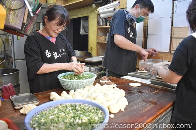 士林夜市排隊美食 | 丞祖胡椒餅士林夜市大南店/2店 傳承4代老店 古早味小吃