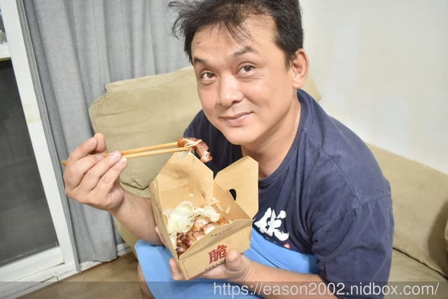 台北排隊美食推薦 | 品臻黃金脆皮燒肉-內湖店 金黃酥脆的卡滋燒肉真的給他 “狠” 邪惡