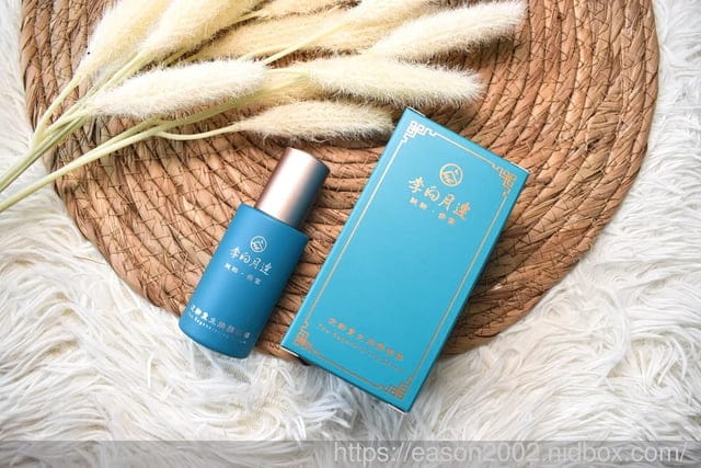 李向月連燕窩保養品推薦 | 逆齡重生 • 極潤青春露、煥顏精華、修護晚霜 獨家配方-燕窩胜肽 天然保濕因子 輕齡使用到熟齡的保濕抗老保養聖品
