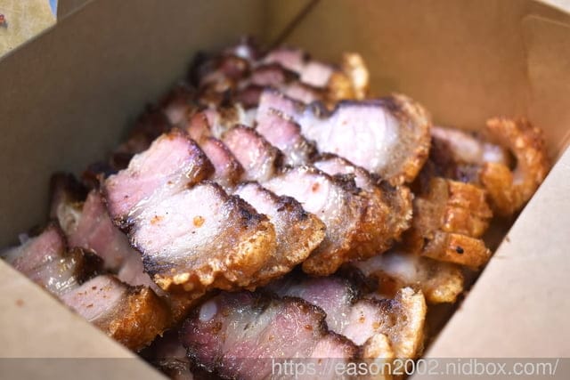 台北排隊美食推薦 | 品臻黃金脆皮燒肉-內湖店 金黃酥脆的卡滋燒肉真的給他 “狠” 邪惡