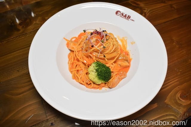 台北早午餐推薦 | S&D咖啡松山八德店 (洛碁飯店內) 早午餐、下午茶 一次滿足 熱鬧城市裡悠閒的一隅