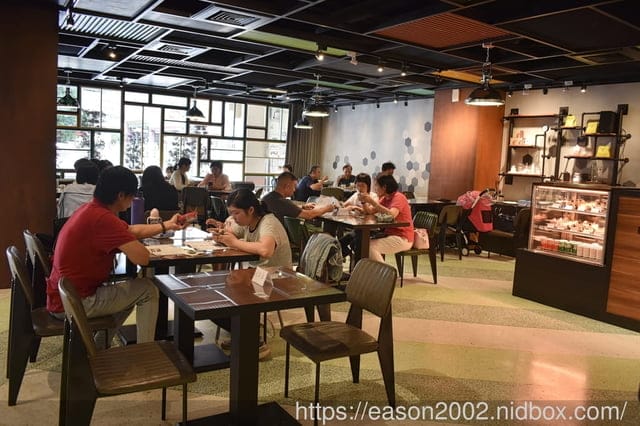 台北早午餐推薦 | S&D咖啡松山八德店 (洛碁飯店內) 早午餐、下午茶 一次滿足 熱鬧城市裡悠閒的一隅