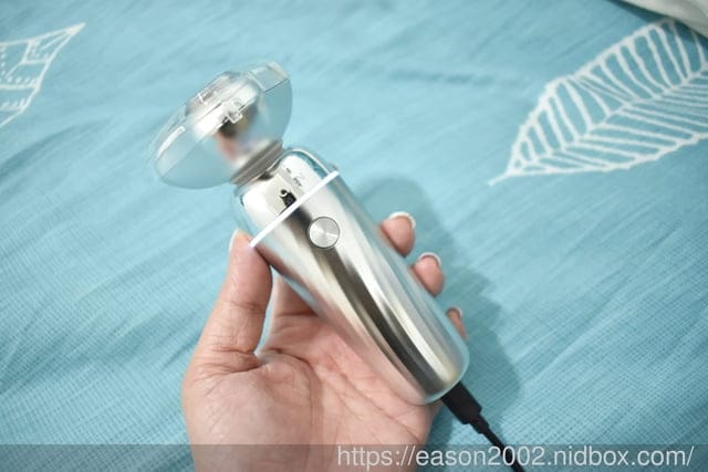 平價電動刮鬍刀推薦 | ENCHEN映趣 X7 銀翼刮鬍刀 IPX7防水等級 Type-C充電接口 磁吸快拆刀頭設計，方便水洗清潔