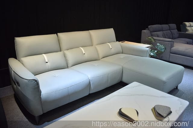 樹林電動沙發推薦 | 舒格登電動沙發工廠 台灣MIT 客製化電動沙發 輕輕一按，輕鬆開合 質感舒適、生活有溫度