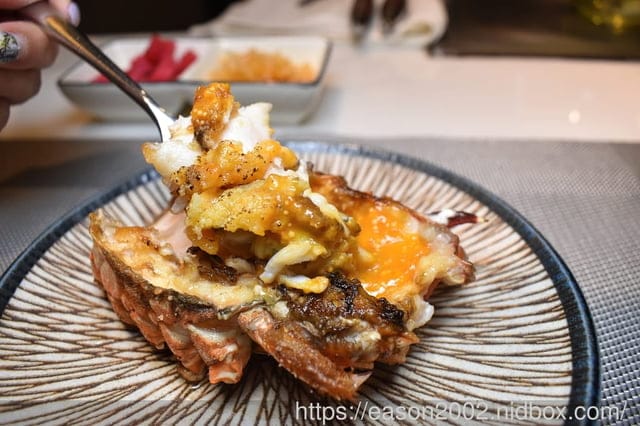 台北一位難求的爆紅鐵板燒插旗在新竹囉～主打龍蝦三吃、A5和牛超高CP值無菜單推薦 | 明水然・樂