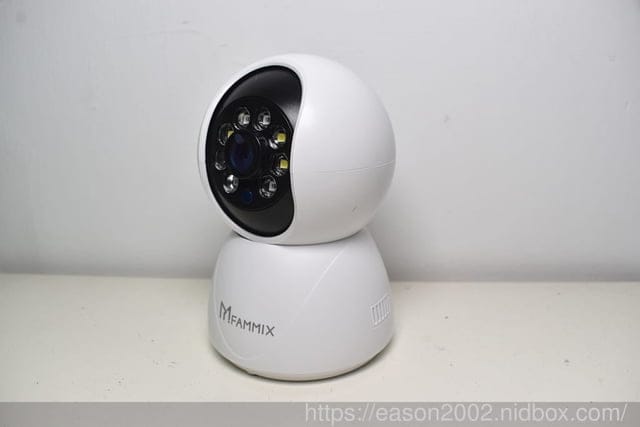 居家防護推薦 | 【FAMMIX 菲米斯】XF2 真 2K 400 萬畫素補光 Wi-Fi 旋轉網路攝影機/監視器 高畫質像素和全彩顯示畫面以及全面 AI 偵測性能，為您全天候管好你的居家安全
