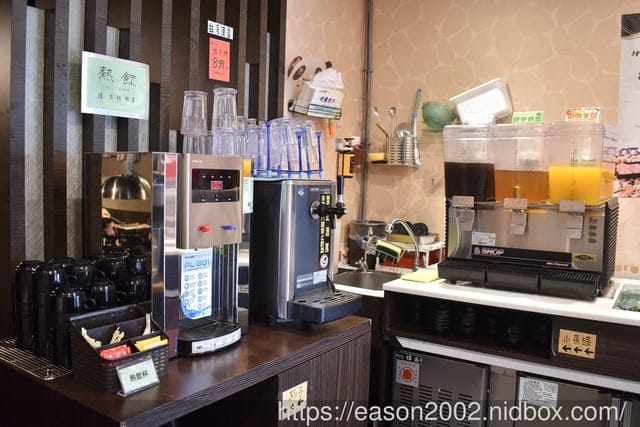 日式炭火燒烤吃到飽推薦 | 神來一爐燒肉永和店 日式炭火燒烤吃到飽 30 種以上新鮮食材隨你挑！15 種配料調製黃金比例獨門沾醬配方 全新搭配超享受！現點現切肉片、草蝦、鱸魚任你點、自助吧冰淇淋、啤酒