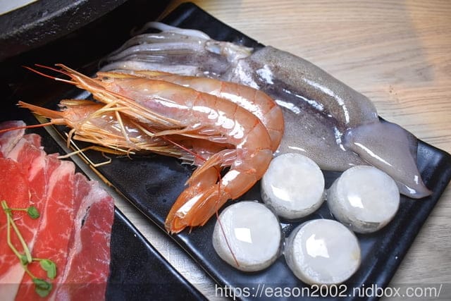 桃園、林口韓式燒肉推薦 | 豬對有燒烤吃到飽 林口文化店 不分平假日全時段 NT$439/1人燒肉吃到飽 自助式無限量供應 新鮮食材 飲料吧 冰淇淋 爆米花 韓式開胃小菜 熟食區