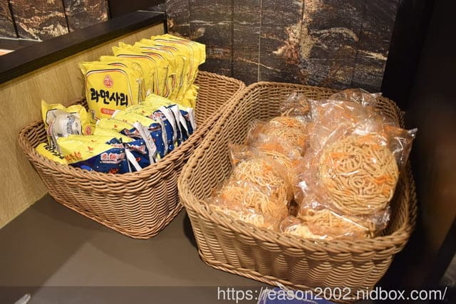 桃園、林口韓式燒肉推薦 | 豬對有燒烤吃到飽 林口文化店 不分平假日全時段 NT$439/1人燒肉吃到飽 自助式無限量供應 新鮮食材 飲料吧 冰淇淋 爆米花 韓式開胃小菜 熟食區