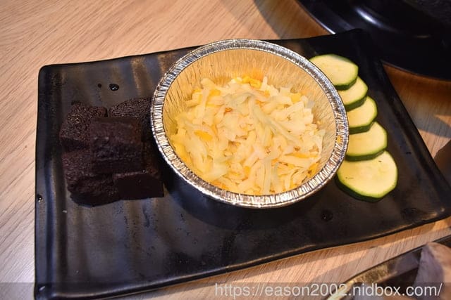 桃園、林口韓式燒肉推薦 | 豬對有燒烤吃到飽 林口文化店 不分平假日全時段 NT$439/1人燒肉吃到飽 自助式無限量供應 新鮮食材 飲料吧 冰淇淋 爆米花 韓式開胃小菜 熟食區