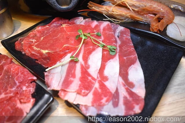 桃園、林口韓式燒肉推薦 | 豬對有燒烤吃到飽 林口文化店 不分平假日全時段 NT$439/1人燒肉吃到飽 自助式無限量供應 新鮮食材 飲料吧 冰淇淋 爆米花 韓式開胃小菜 熟食區