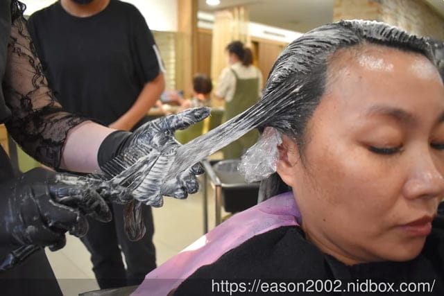 台中烏日美髮推薦 台中烏日染髮推薦 台中烏日護髮推薦 台中烏日剪髮推薦 | HAPPY HAIR烏日興祥店 不用漂髮，也能染出霧色髮感 使用獨家專業髮品 推薦設計師 範範（#已搬家囉～） 貼心又專業的