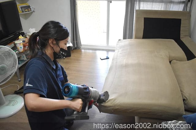 沙發清潔推薦 | 家的圖文聲書沙發、床墊除塵蟎清潔 親愛的～我把沙發變新了！！！專業儀器設備、清潔用品，貼心到府服務
