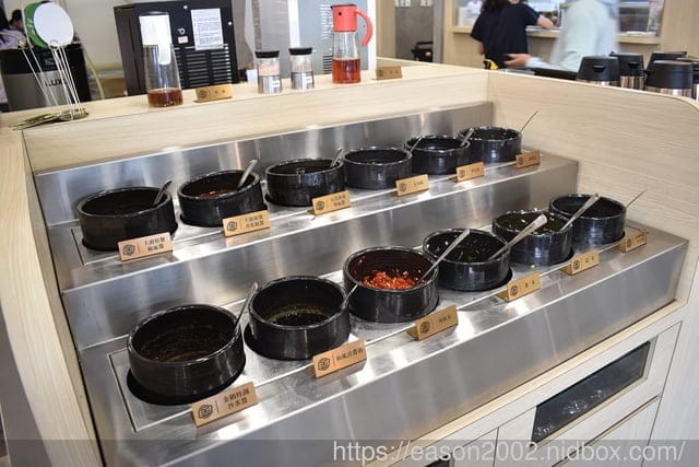 桃園新開幕火鍋推薦 | 全新火鍋品牌【涮金鍋和風涮涮鍋】特別嚴選黃金雞熬雞湯為湯底的雞湯火鍋 誰說吃火鍋不能喝湯！？ 蔬食自助吧 飲料吧 無限量供應
