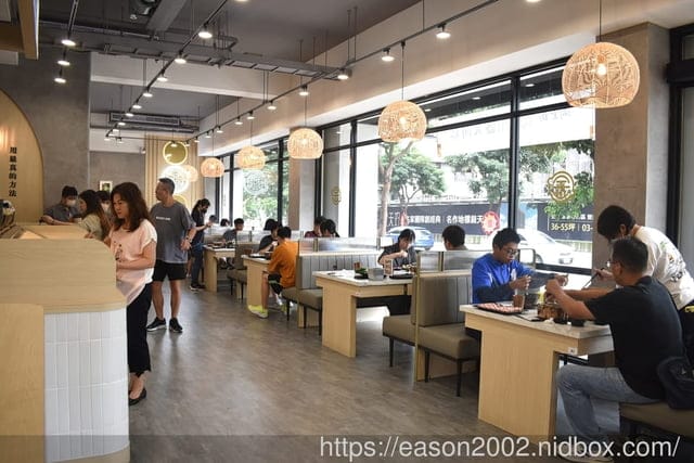 桃園新開幕火鍋推薦 | 全新火鍋品牌【涮金鍋和風涮涮鍋】特別嚴選黃金雞熬雞湯為湯底的雞湯火鍋 誰說吃火鍋不能喝湯！？ 蔬食自助吧 飲料吧 無限量供應