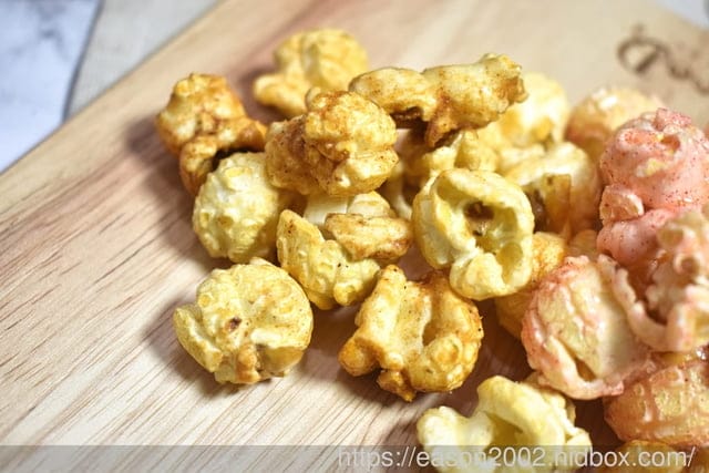 開架零食推薦 | Malulu 瑪魯魯爆米花 可愛討喜的日本「第一守護神犬」MALULU瑪魯魯 大人風龍蝦口味 v.s 孩子氣的草莓風味