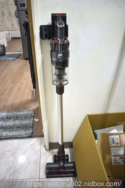 生活好物推薦 | 【SANSUI山水】智能偵測濕拖無線吸塵器 SVC-J800 LED照明輔助 清掃零死角 電動濕拖吸頭 雙電池替換
