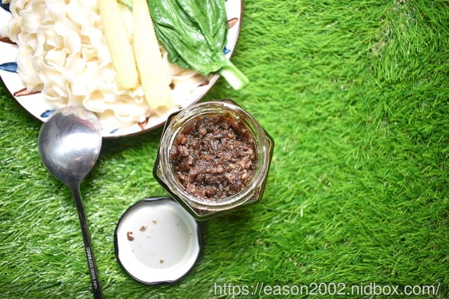 彰化伴手禮推薦-饗禮點我  | 饗禮點我·送禮選我 彰化關廟麵+香菇香椿醬 堅持日曬，麵條口感就是彈牙 堅持手抄，零味精、零防腐劑，健康無負擔