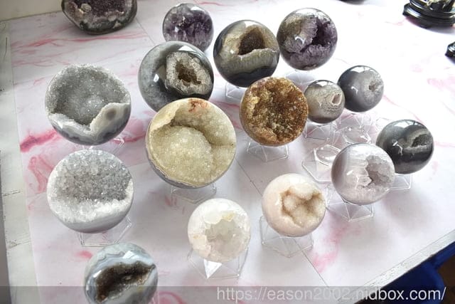 桃園水晶批發零售推薦 | 恬芯晶品各式天然水晶礦石批發零售(桃園八德)開運水晶 紫晶洞 巴西烏拉圭水晶 價格 晶鎮晶片 造型水晶風水擺飾 瑪瑙聚寶盆 骨幹水晶 收藏挑選