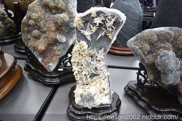 桃園水晶批發零售推薦 | 恬芯晶品各式天然水晶礦石批發零售(桃園八德)開運水晶 紫晶洞 巴西烏拉圭水晶 價格 晶鎮晶片 造型水晶風水擺飾 瑪瑙聚寶盆 骨幹水晶 收藏挑選