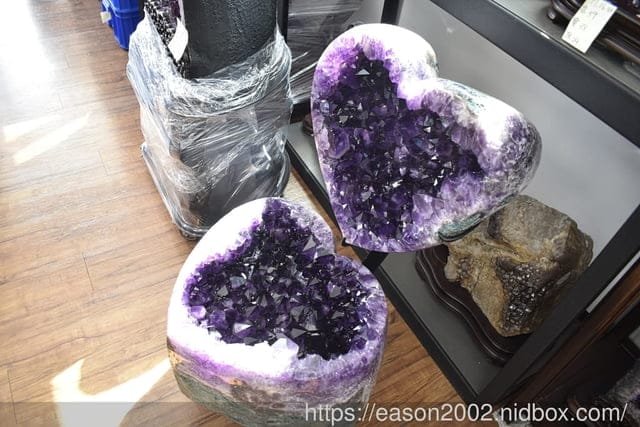 桃園水晶批發零售推薦 | 恬芯晶品各式天然水晶礦石批發零售(桃園八德)開運水晶 紫晶洞 巴西烏拉圭水晶 價格 晶鎮晶片 造型水晶風水擺飾 瑪瑙聚寶盆 骨幹水晶 收藏挑選
