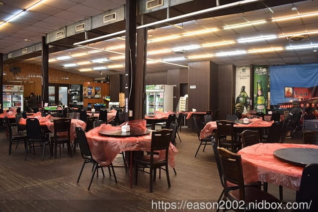 宜蘭窯烤雞推薦 | 宜蘭百匯窯烤雞餐廳/二連霸榮獲十大好食餐廳 濃郁薰香窯烤雞，肉質鮮嫩不乾柴 人氣美食 五更腸旺 二度得獎關鍵