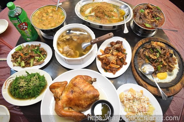 宜蘭窯烤雞推薦 | 宜蘭百匯窯烤雞餐廳/二連霸榮獲十大好食餐廳 濃郁薰香窯烤雞，肉質鮮嫩不乾柴 人氣美食 五更腸旺 二度得獎關鍵